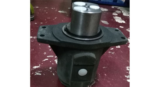 高空作業(yè)車中心回轉(zhuǎn)接頭(手動(dòng))